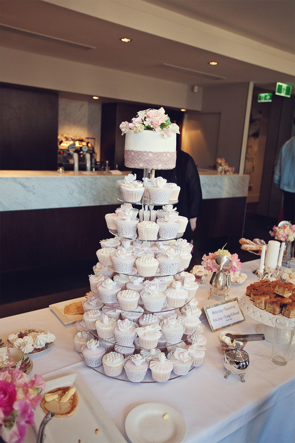 Ebony_Reuben_Vintage-Wedding_SBS_021