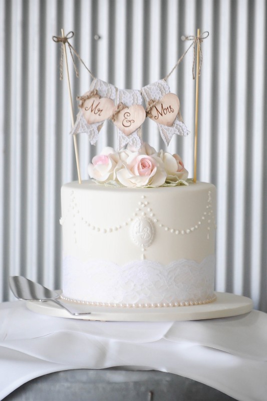 Lauren_Ben_Vintage-Pastel-Wedding_SBS_016