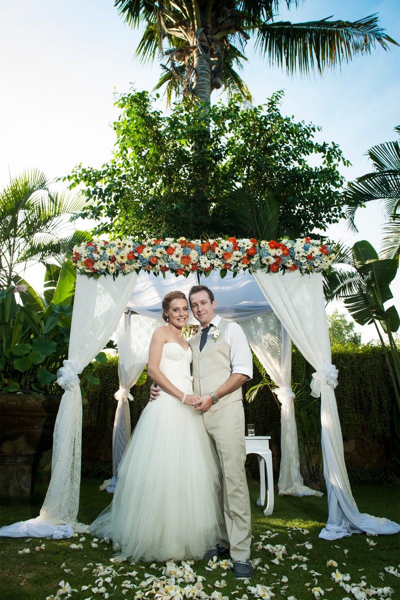 Robyn_Kevin_Rustic-Balinese-Wedding_SBS_006