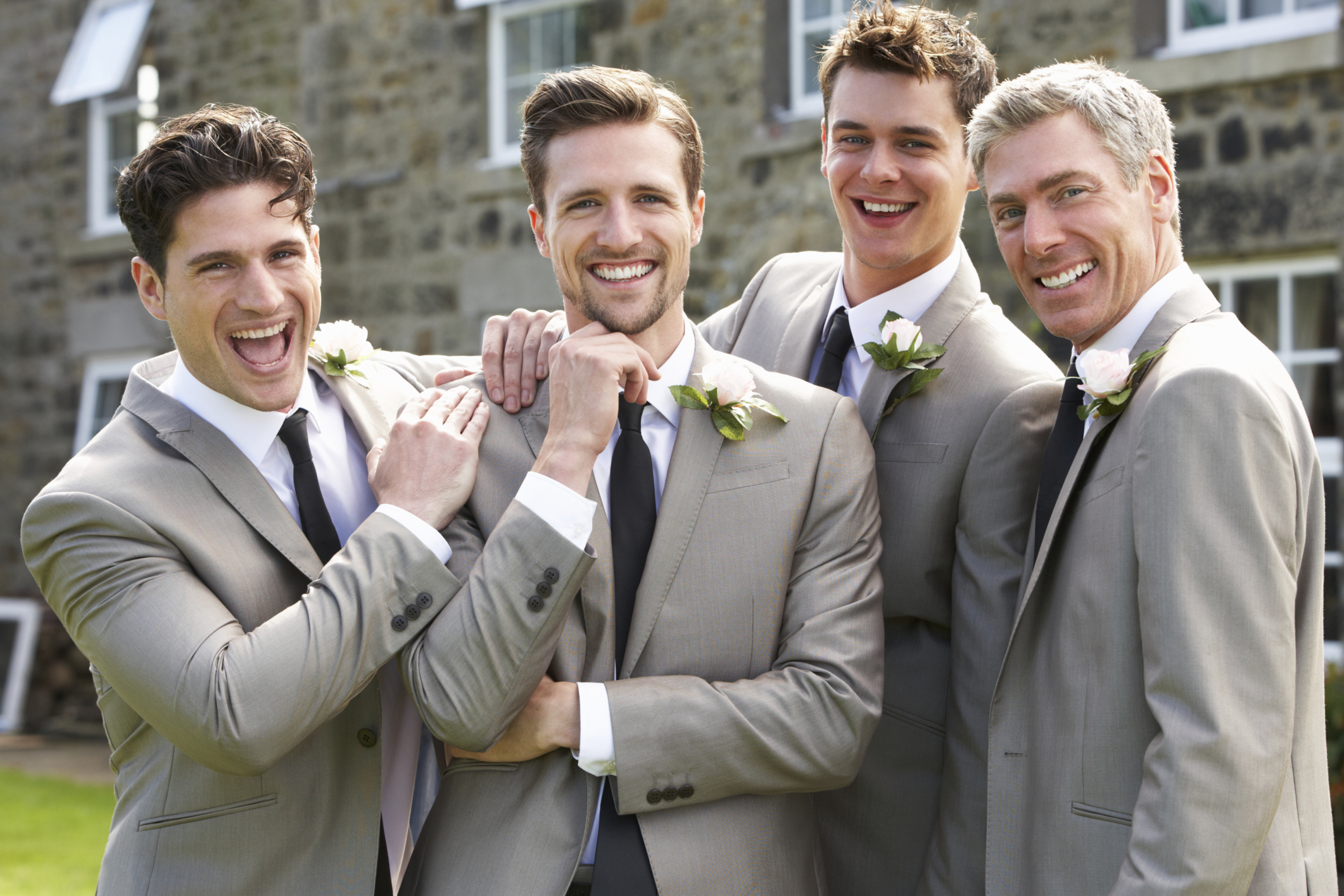 What should the father 2024 of the groom wear