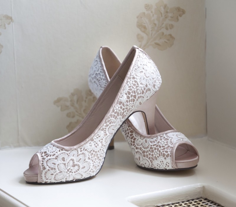 gown footwear