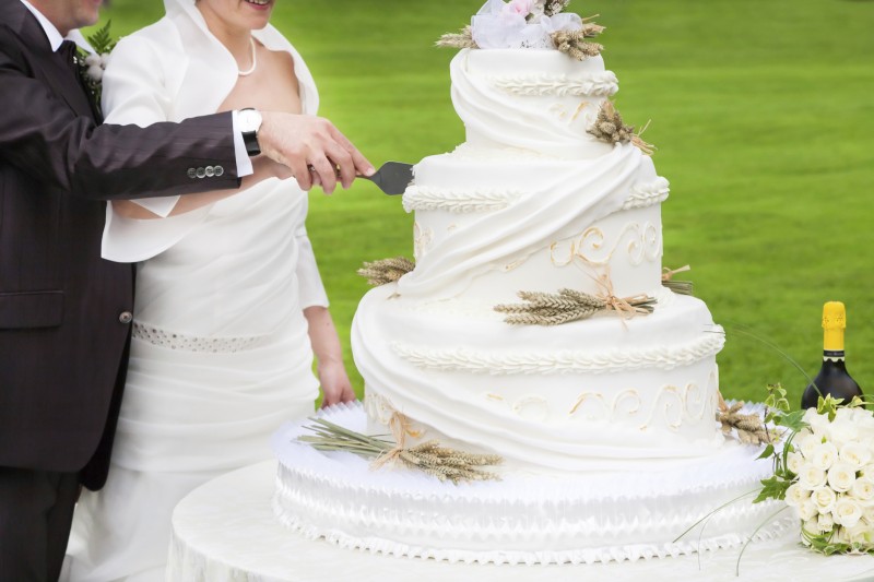 Simple Budget Wedding Cake Ideas Easy Weddings Uk